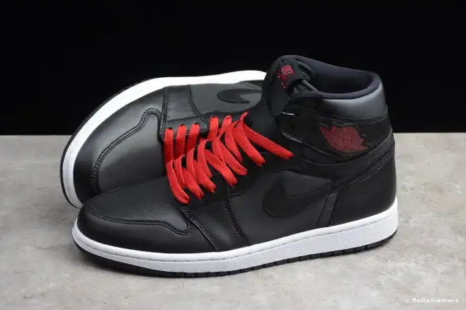 MaikeSneakers OG Jordan 555088-060 High Black Retro 1 Satin Air 0427